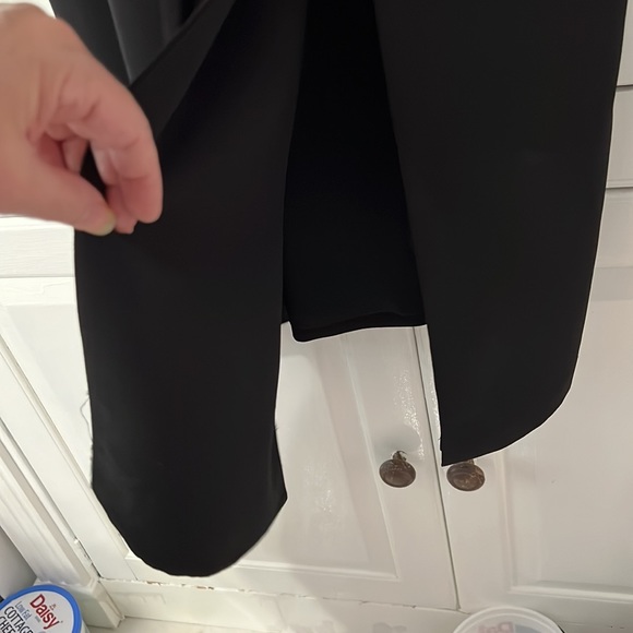 Maggie London Short-Sleeved V-Neck Black Column Partial Wrap Dress - Picture 4 of 8